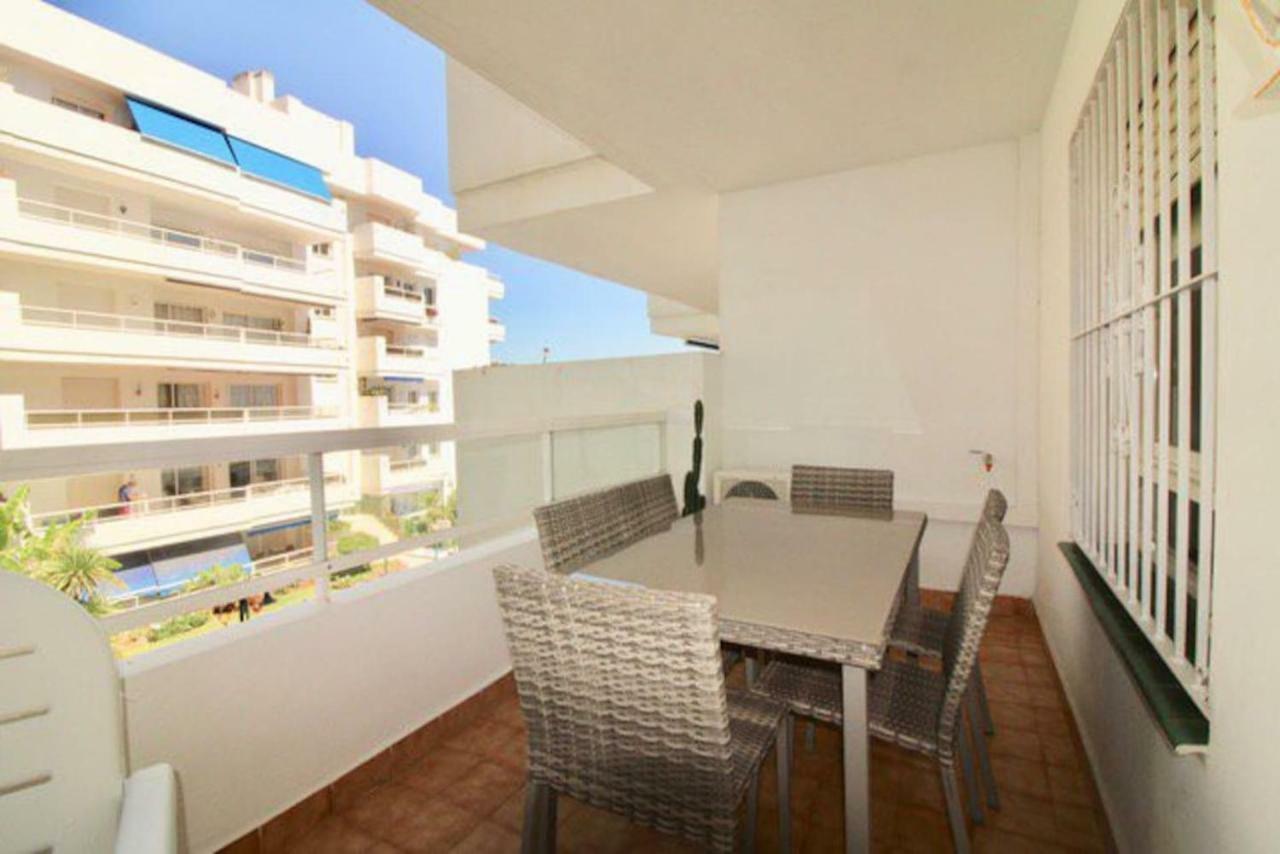 Puerto Estepona Luaran gambar