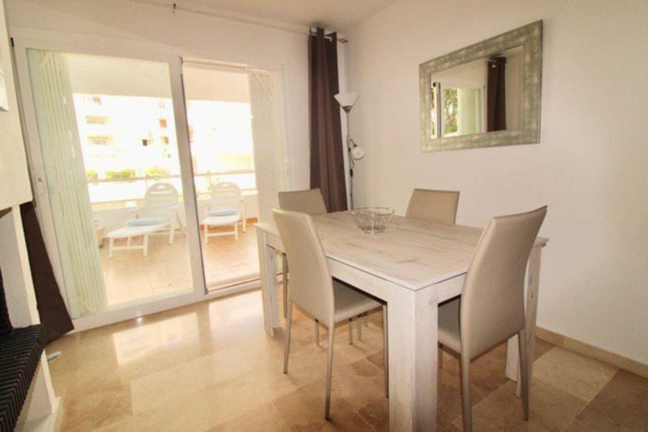 Puerto Estepona Luaran gambar
